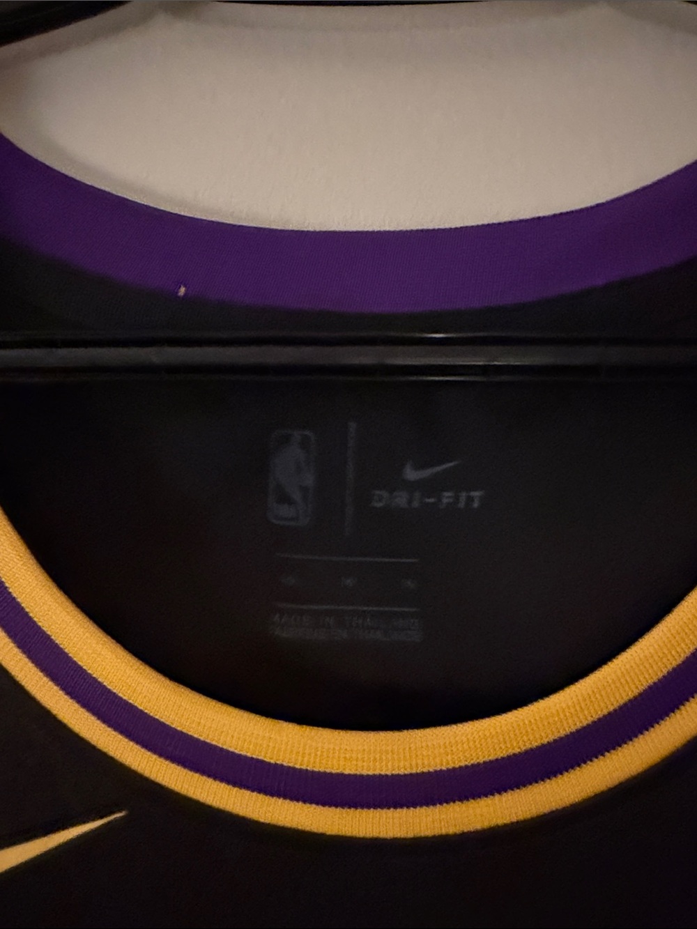 Lakers Jersey - Picture 3 of 4